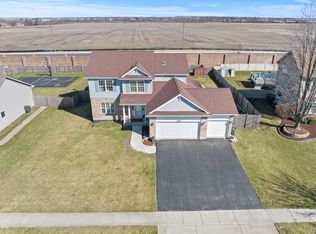 623 Bobwhite Ln, New Lenox, IL 60451