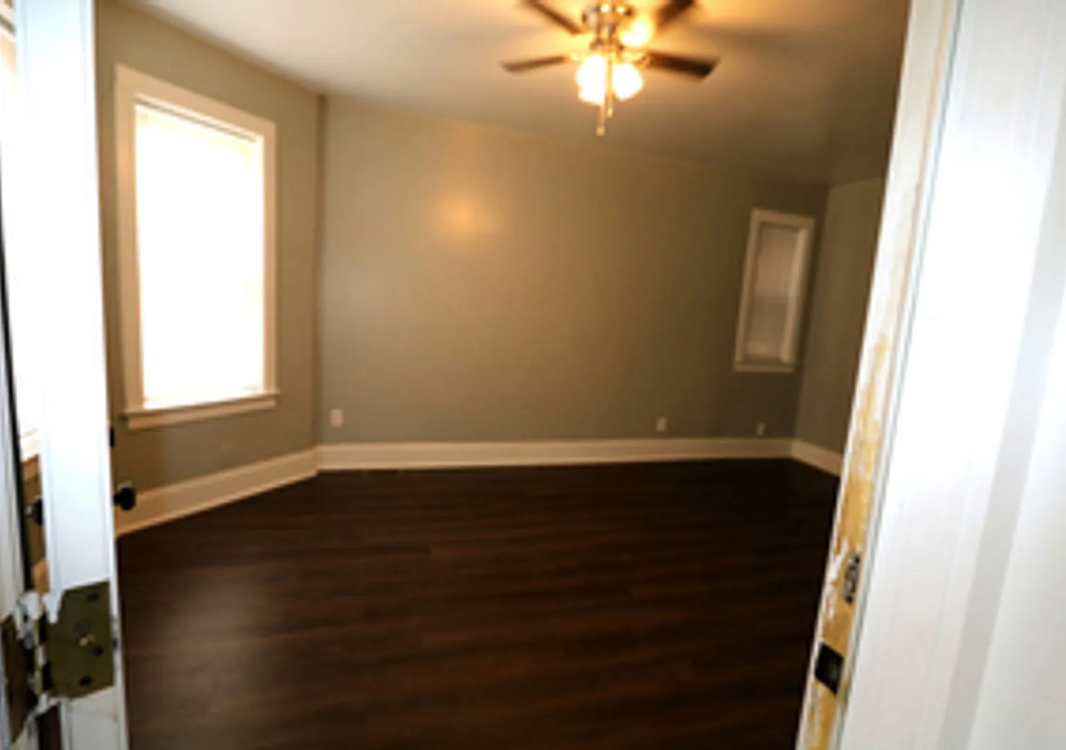 8420 S Manistee Avenue — Photo 2