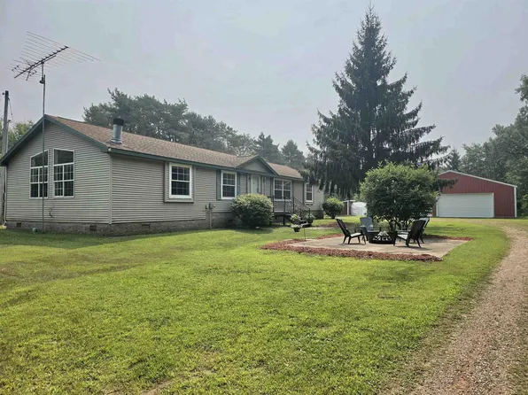 8401 4TH AVENUE, Almond, WI 54909