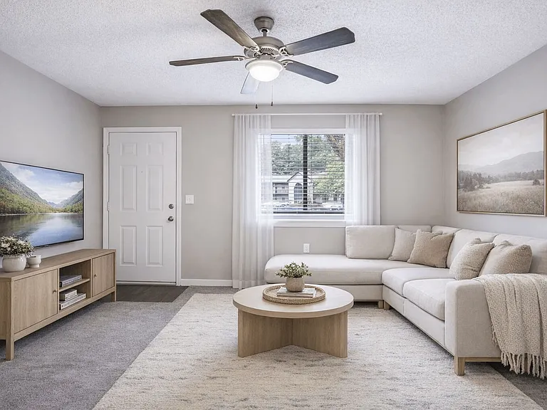 Davidson Apartment Homes — Photo 9