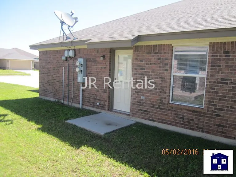 2915 Sunflower Trl #B — Photo 11