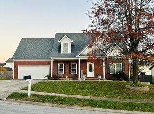 203 Dundee Ct, Versailles, KY 40383