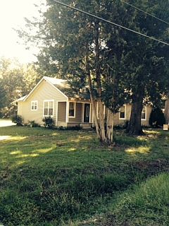 1st image of 1925 Allen Ln