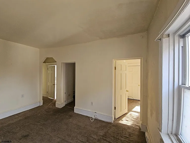 3818 Ventnor Ave — Photo 3