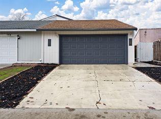 7524 Whisperwillow Dr, Sacramento, CA 95828