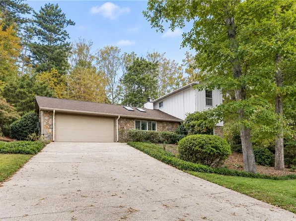 3470 Clubland Dr, Marietta, GA 30068