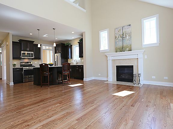 5th image of 2763 Nicole Cir