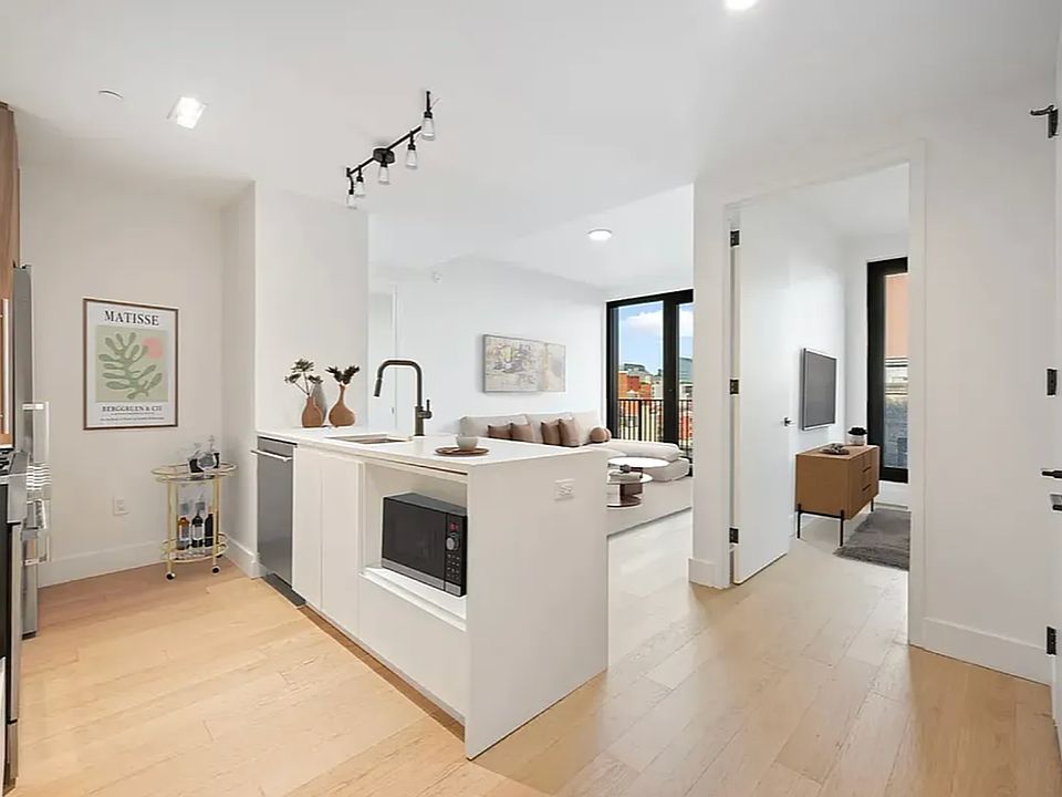 1st image of 224 W 124th St APT 1309
