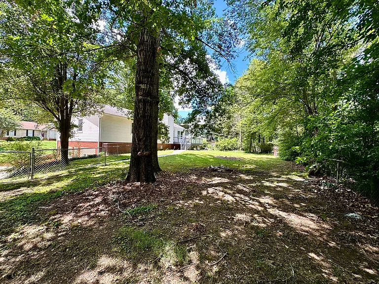 120 Southern Hills Cir — Photo 20