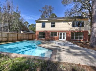 119 S Village Knoll Cir, Spring, TX 77381