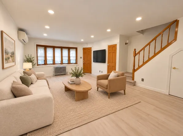 20-59 33rd Street image 1 of 14