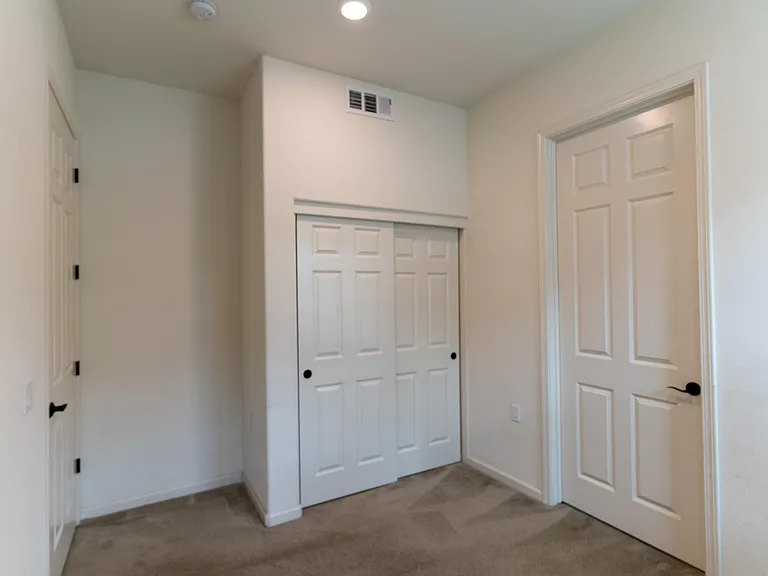 1022 Giacomo Ln — Photo 10