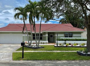 16159 NW 8th Dr, Pembroke Pines, FL 33028