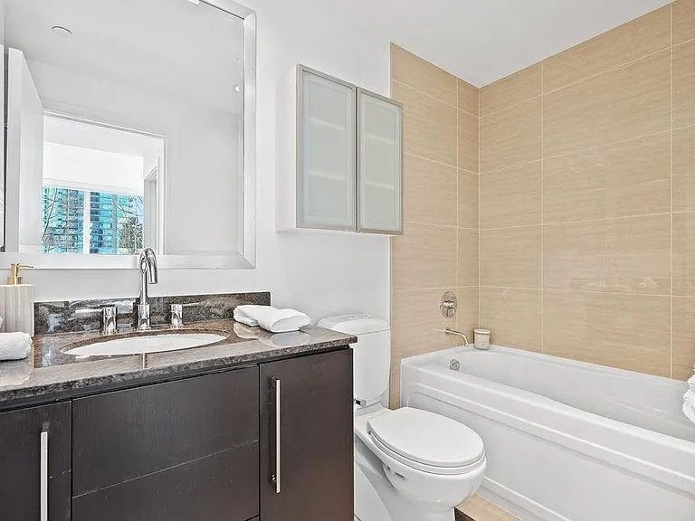 638 Beach Cres #Townhouse 105 — Photo 26