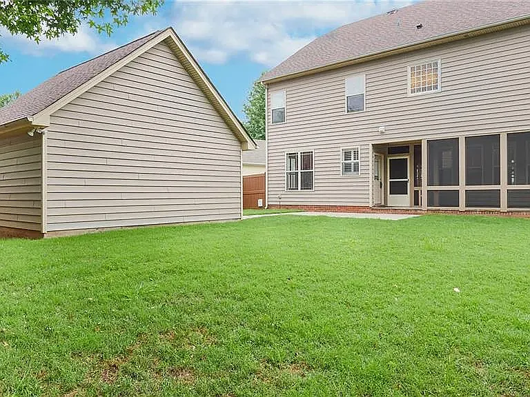 4009 Cedar Point Ave — Photo 38