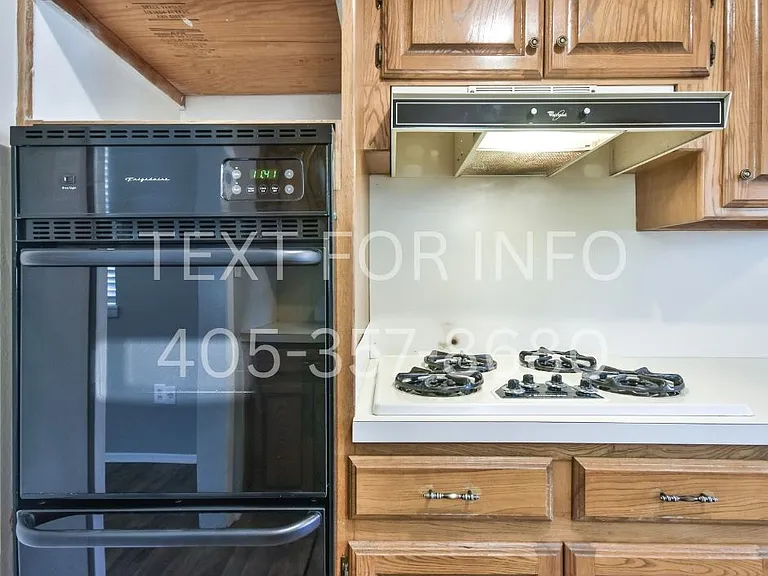 2201 W Parkview Ave — Photo 8
