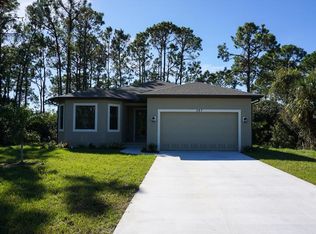 387 Albatross Rd, Rotonda West, FL 33947