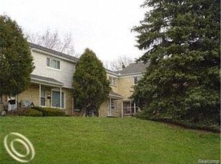 2025 E Maple Rd UNIT 1, Birmingham, MI 48009