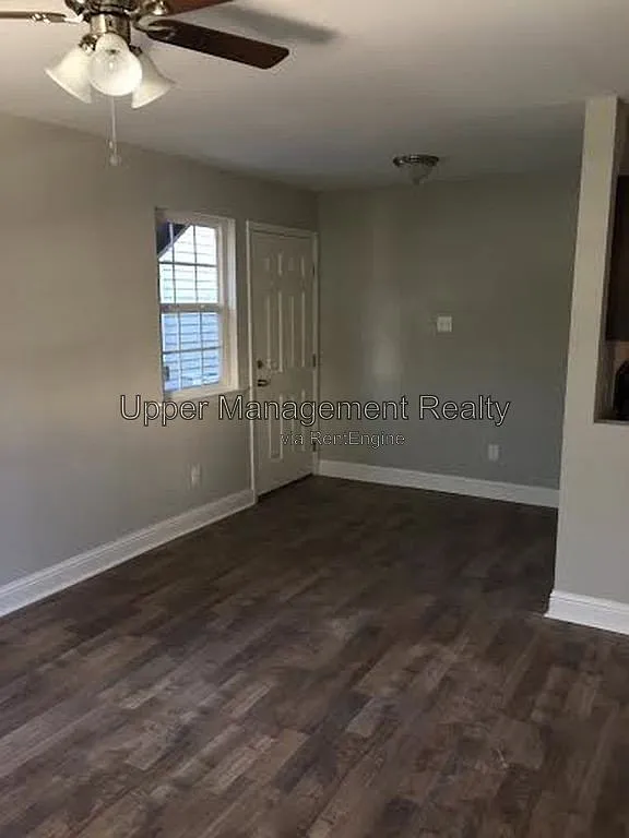 1 bed, 1.0 bath, 585 sqft, $1,075 — Photo 1