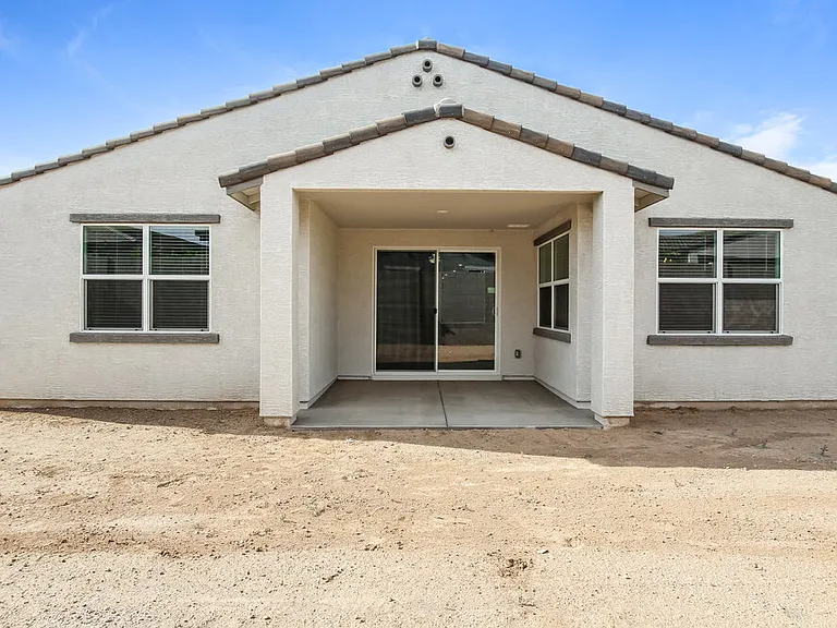 24466 W Grove St — Photo 16