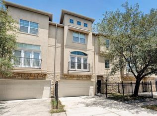 2514 Maxroy St, Houston, TX 77007