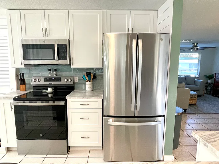 575 Randolph Rd — Photo 21