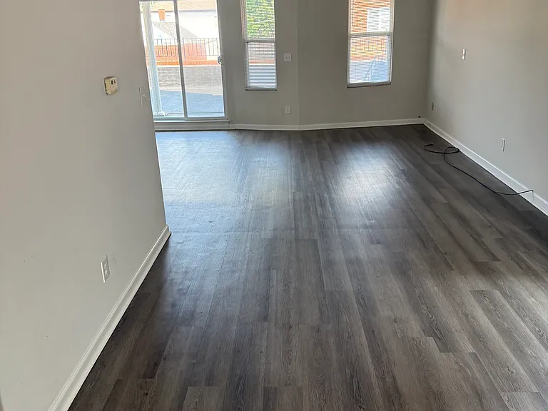 2216 Caniff Ave — Photo 4