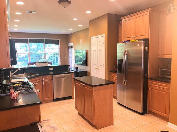 3rd image of 23 Schweinberg Dr