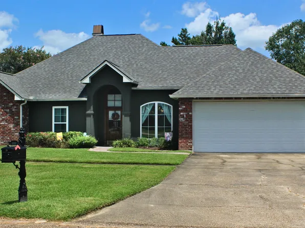 10075 Summerfield Dr, Denham Springs, LA 70726