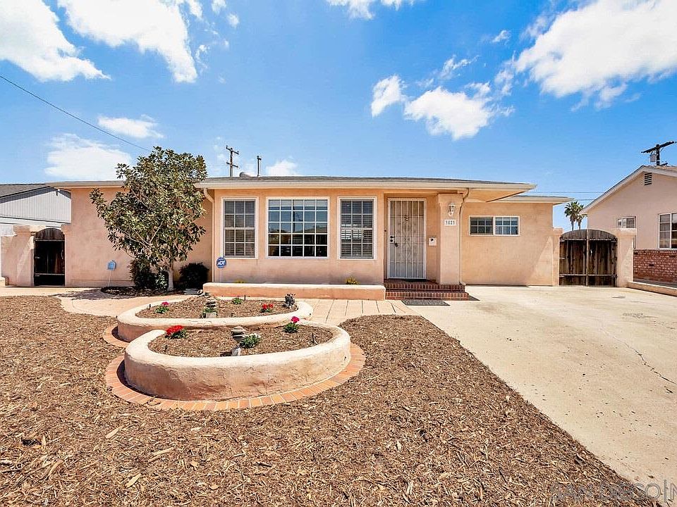 1st image of 3823 Loma Alta Dr