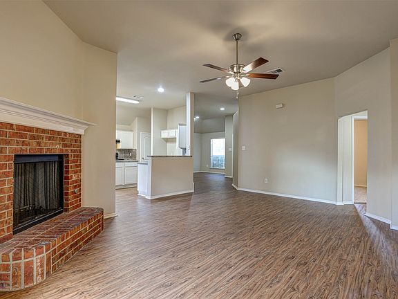 3rd image of 1125 Rio Bravo Dr