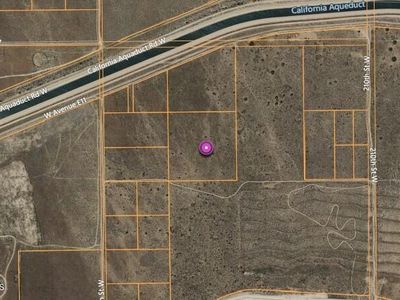 W Vic Ave E #12, Lancaster, CA, 93535
