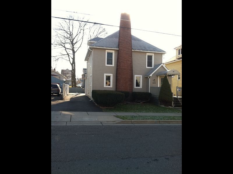 1st image of 42 Endicott Ave