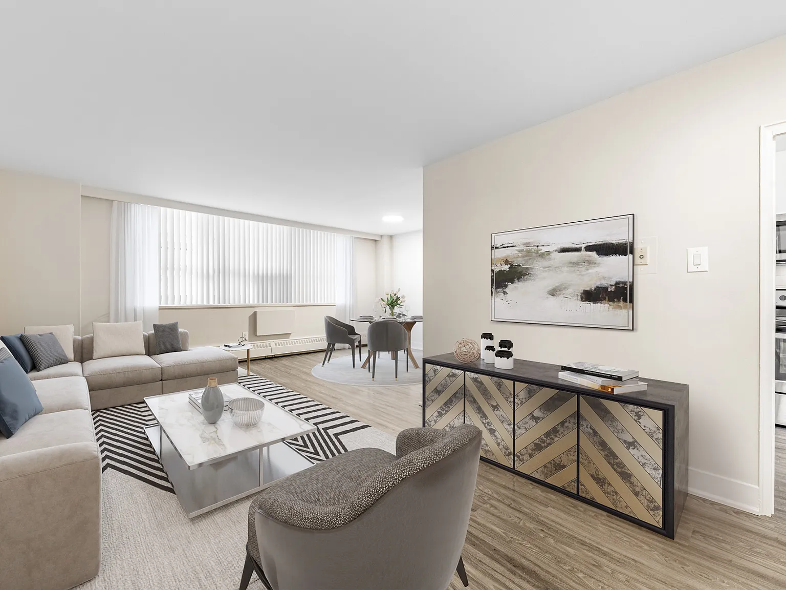 650 Eglinton Avenue West — Photo 4