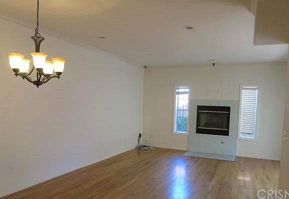 2nd image of 17726 Kinzie St Unit 1