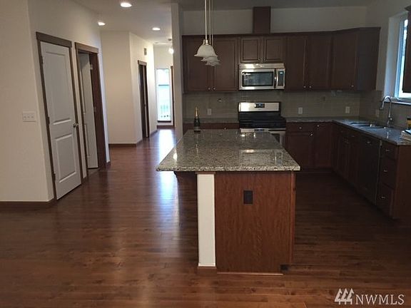 4th image of 3373 SW Fairway Point Dr