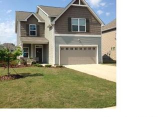 324 Derby Ln, Hope Mills, NC 28348