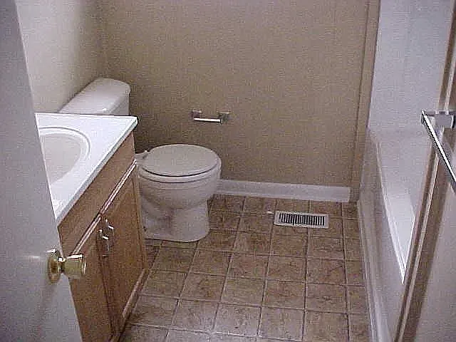 514 Walker Rd SW — Photo 11