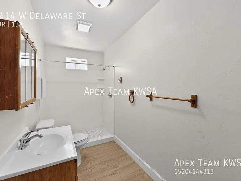 1414 W Delaware St — Photo 15