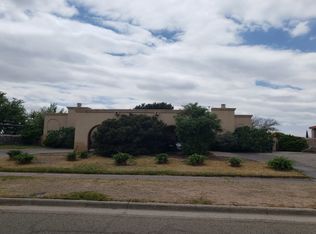 11208 Leo Collins Dr, El Paso, TX 79936