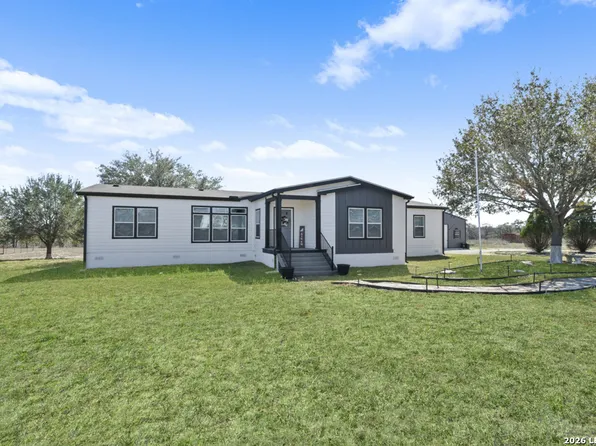 175 Ranch Country, La Vernia, TX 78121