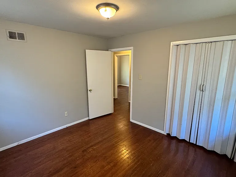 4956 Durbin Ave — Photo 10