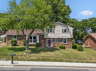 2946 Anderson Rd, Nashville, TN 37217