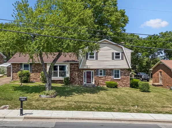 2946 Anderson Rd, Nashville, TN 37217