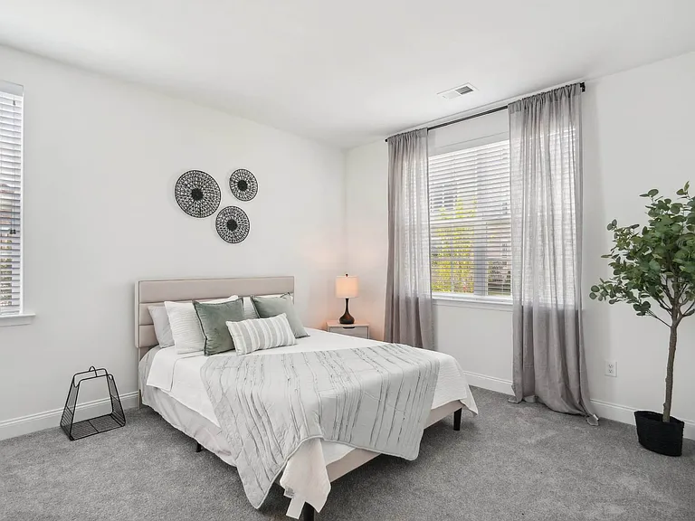 Laurel Run Apartments — Photo 26