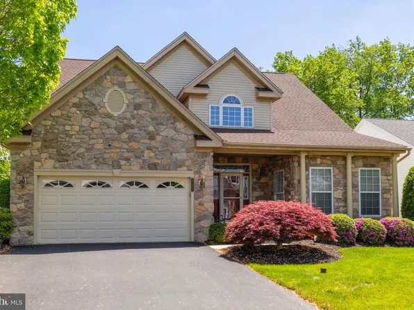 145 S Founders Ct, Warrington, PA 18976