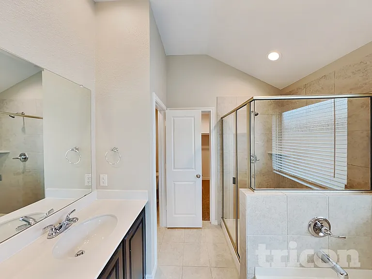 9125 Nevis Dr — Photo 10