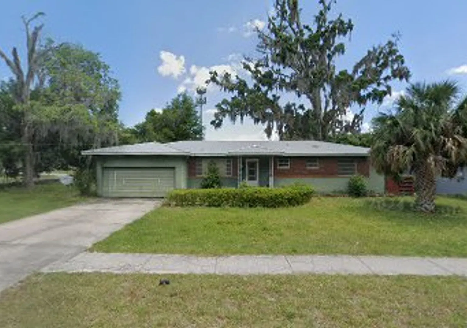 Recently updated 4 bed 2 bath home — Photo 1