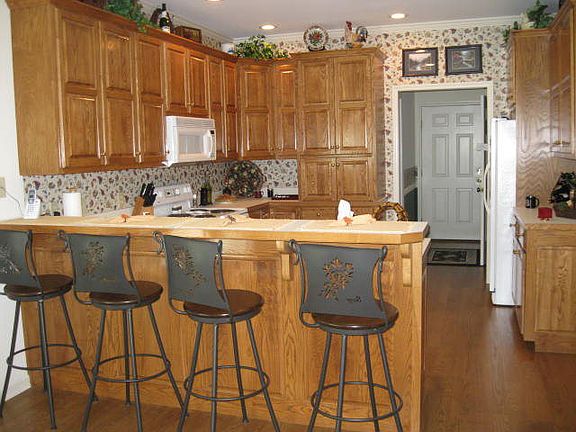5th image of 164 Brookshire Cir #B3