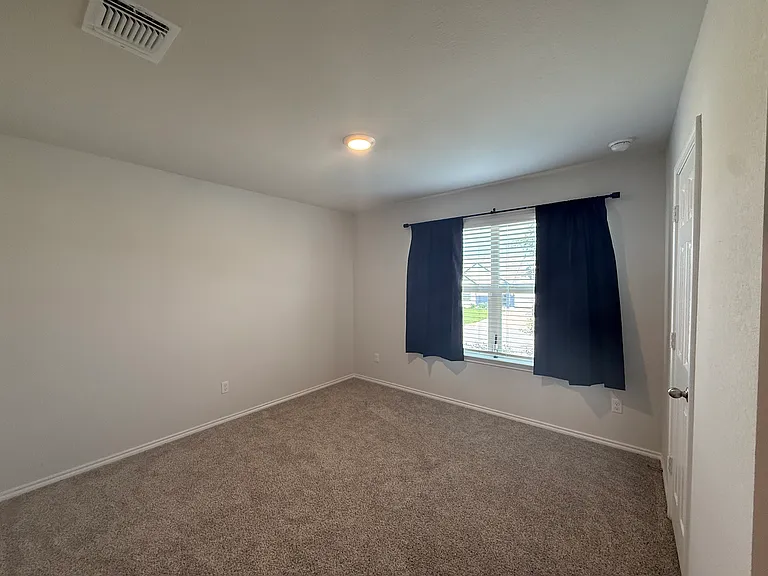 1320 Piedmont St — Photo 5